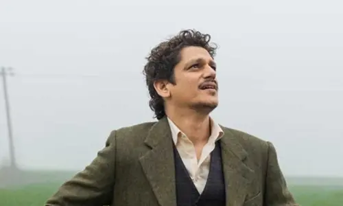 Vijay Varma receives a special gift from Gulzar that left him feeling surreal