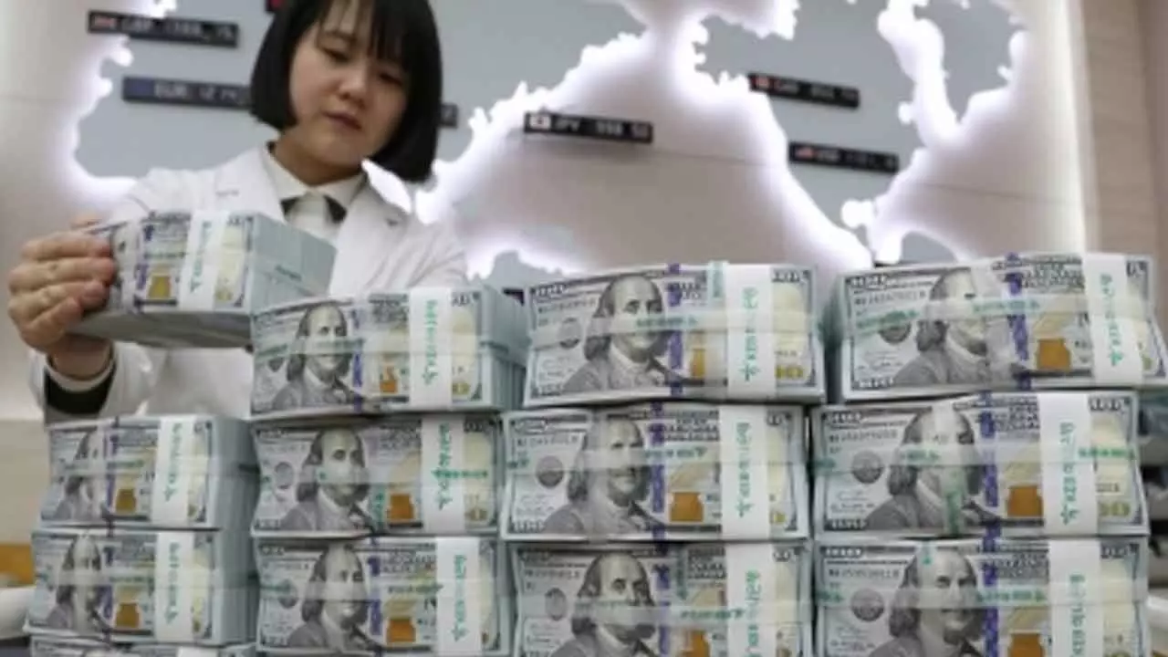 Net foreign selling in S. Korea hits all-time high in Nov