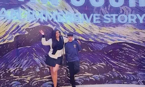 Dalljiet Kaur says traveling with son Jaydon is her ‘favourite art form’