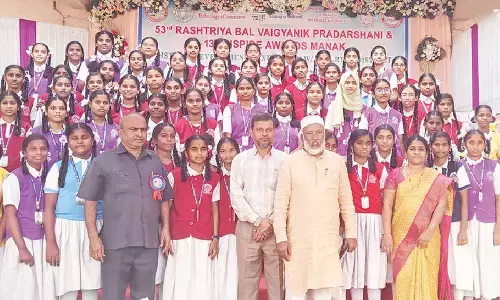 DEO congratulates Srivani HS students on bagging Inspire Awards