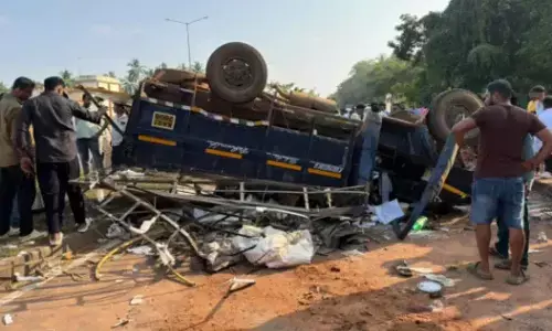 Five Dead, Seven Hurt as Tempo Overturns on NH-66 in Udupi