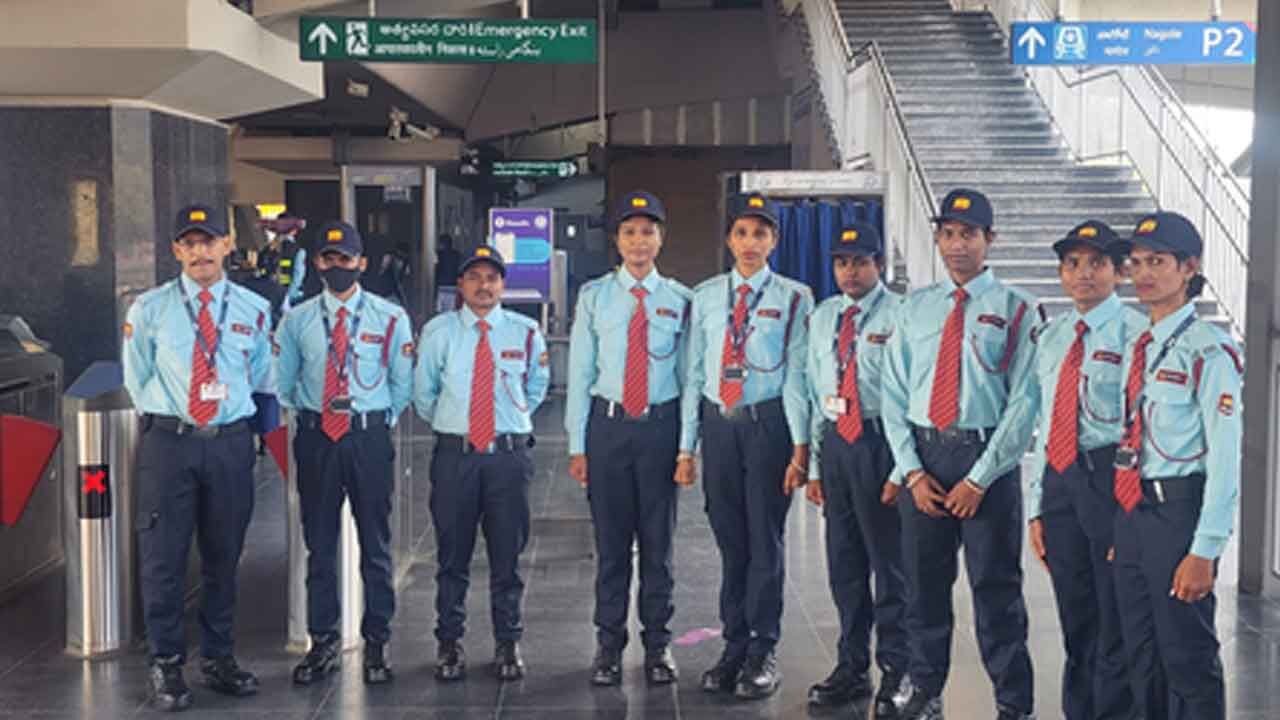 Hyderabad Metro Employs 20 Transgender Security Personnel