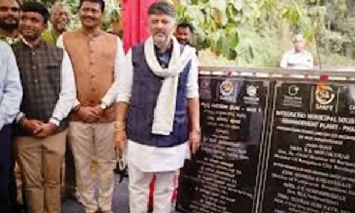 Garbage mafia out to sabotage my efforts: DKS Garbage mafia out to sabotage my efforts: DKS