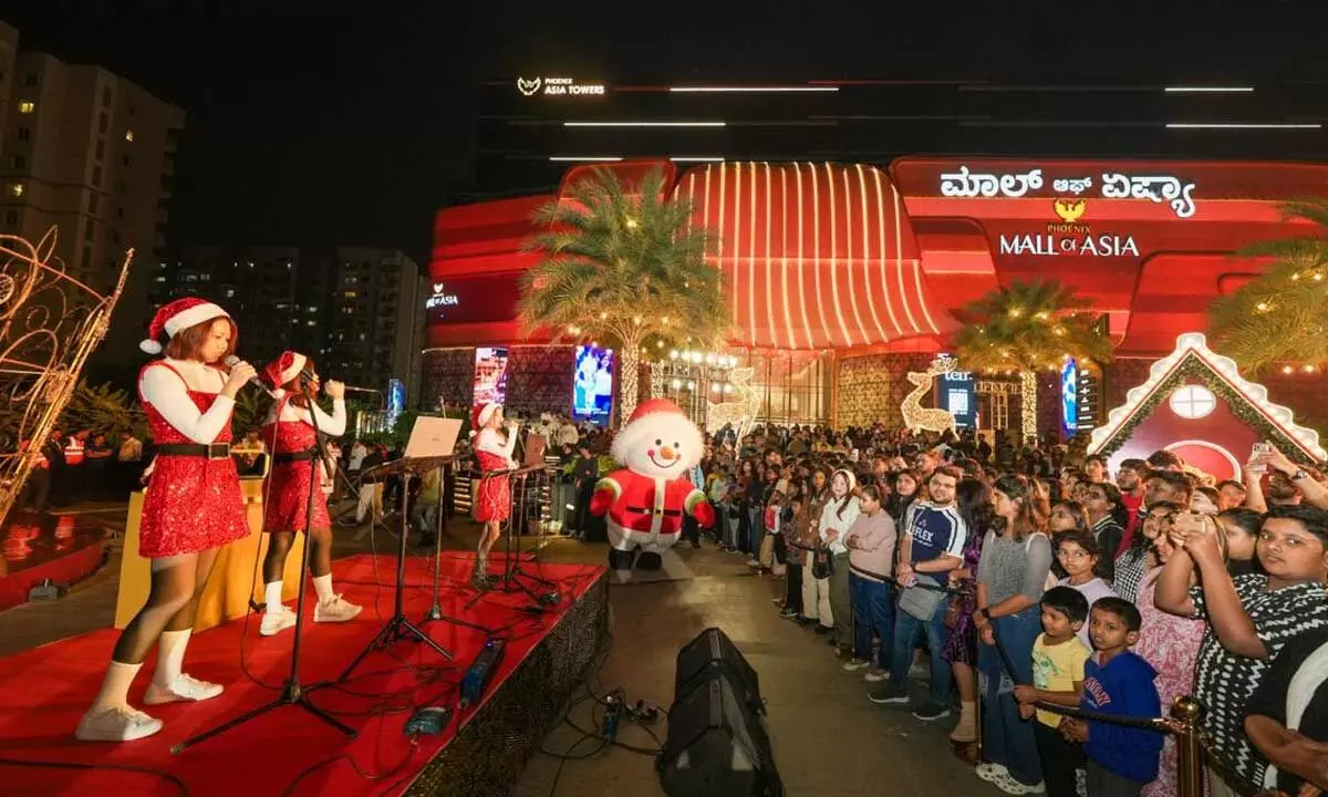 Phoenix Mall of Asia Unveils 75 Ft Christmas Tree with a Star-Studded Lighting Ceremony Phoenix Mall of Asia Unveils 75 Ft Christmas Tree with a Star-Studded Lighting Ceremony