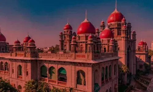 Notice issued to govt for posting IPS officers in IAS cadre posts