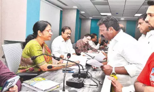 Deputy Mayor orders swift action on 219 Prajavani grievances