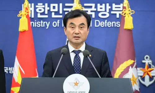 South Korea: Defence chief apologises for militarys involvement in Yoons martial law bid