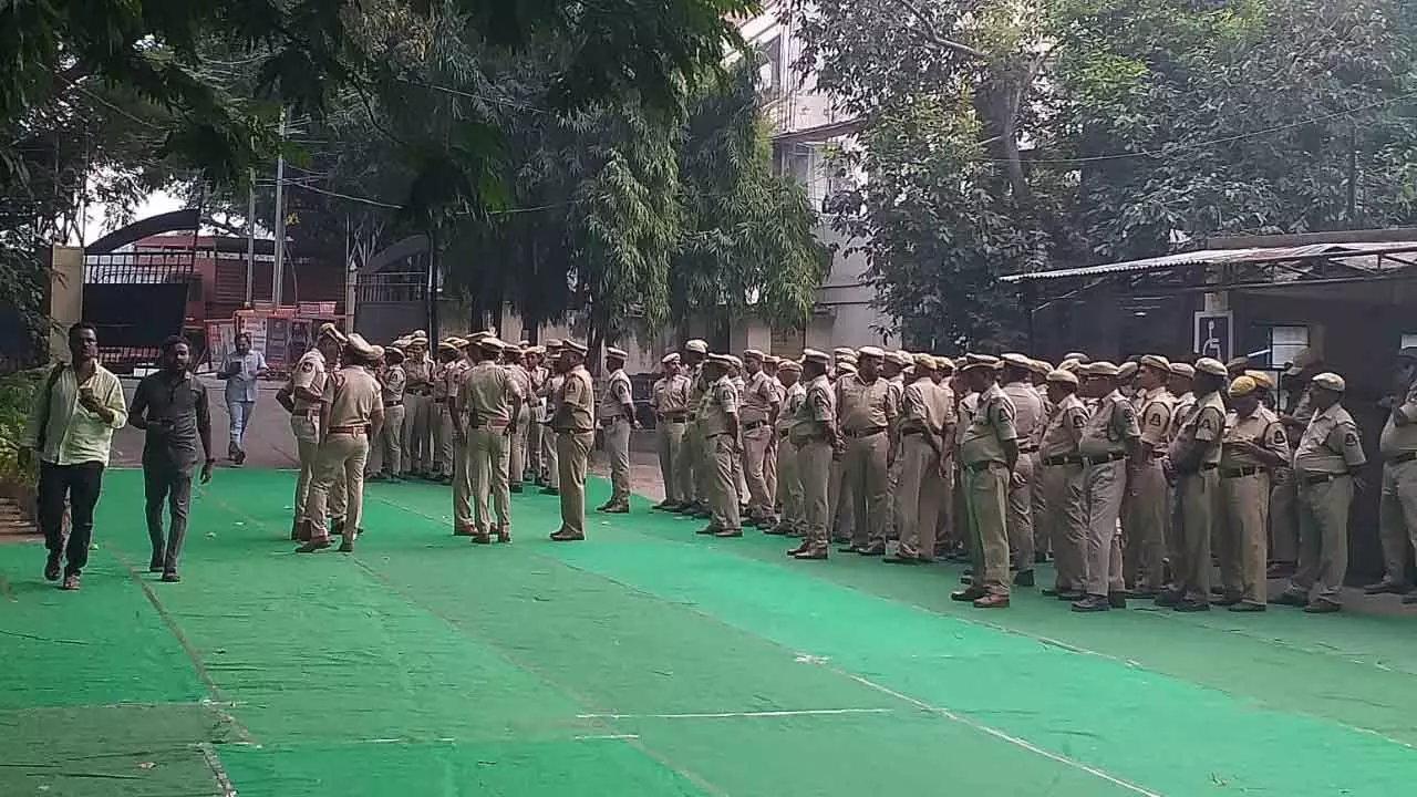 Journalists to hold Maha Dharna over long-standing issues, police take security measures