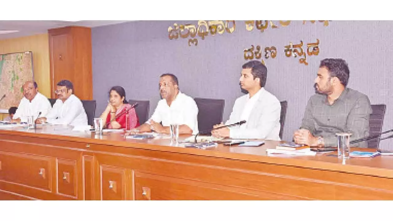 Khader directs officials to expedite land applications Khader directs officials to expedite land applications