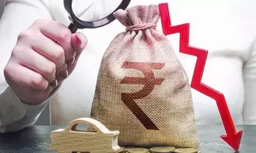 Rupee hits new low of 89.95 against Dollar