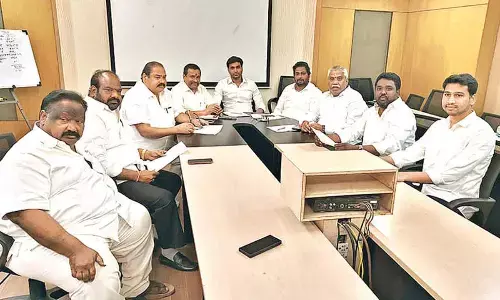 YSRCP to intensify signature campaign