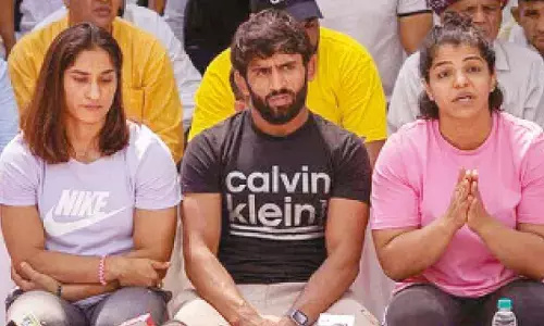 HC dismisses pleas filed by Bajrang, Vinesh challenging WFI elections