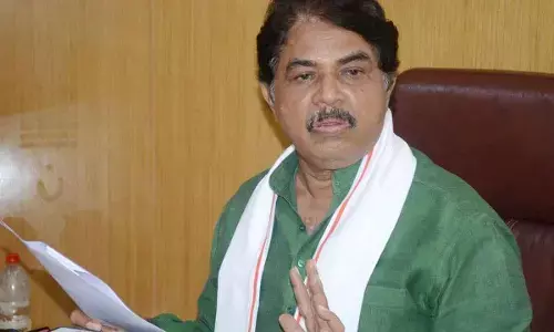 BJP slams CM for relishing chicken during Hanuman Jayanti