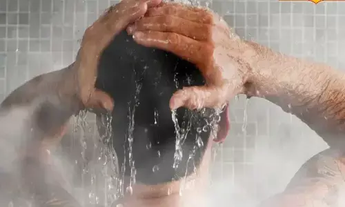 Bathing in Steaming Hot Water? Your Skin and Hair May Be at Risk This Winter Bathing in Steaming Hot Water? Your Skin and Hair May Be at Risk This Winter