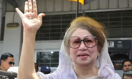 Former Bangladesh PM Khaleda Zia to receive advanced treatment in London Former Bangladesh PM Khaleda Zia to receive advanced treatment in London