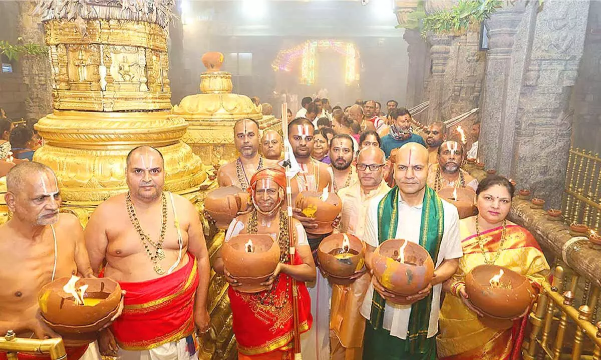 ‘Karthika Parva Deepotsavam’ held at Srivari temple