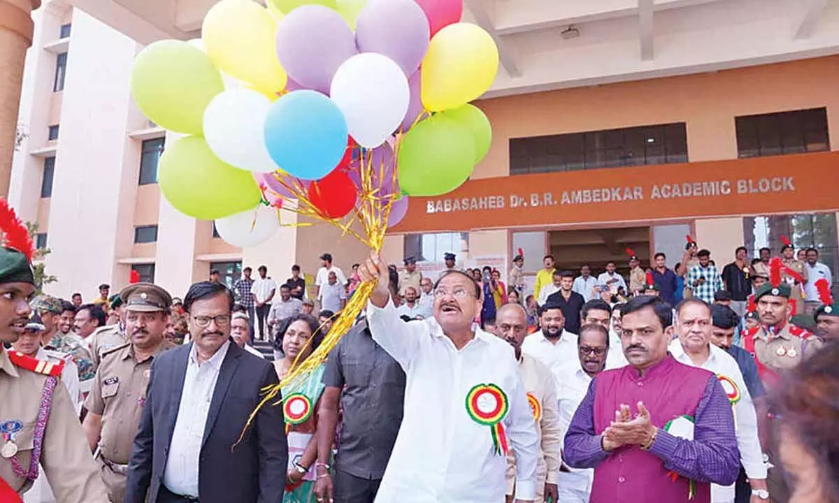 Telugu proficiency should be made must for jobs: Venkaiah Telugu proficiency should be made must for jobs: Venkaiah