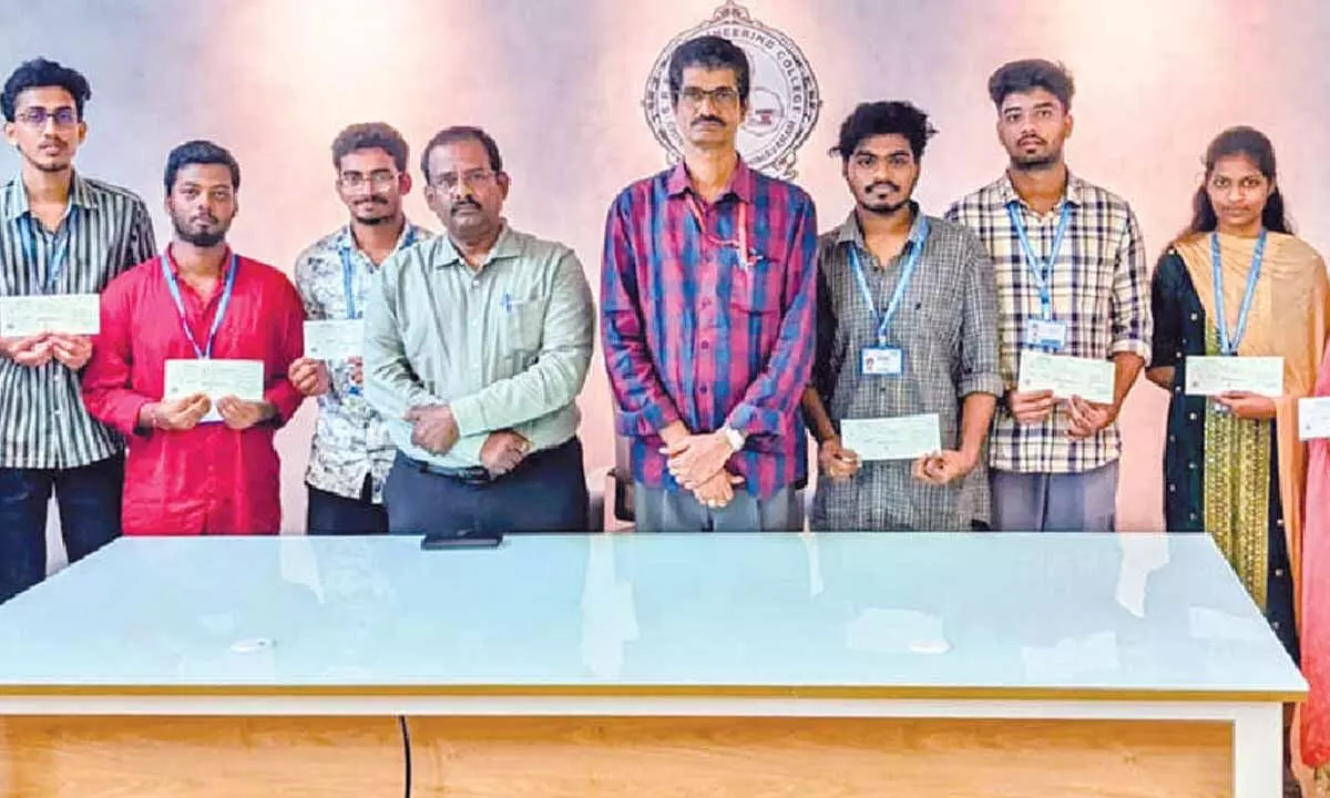 Ten students receive scholarships worth Rs 2.5L