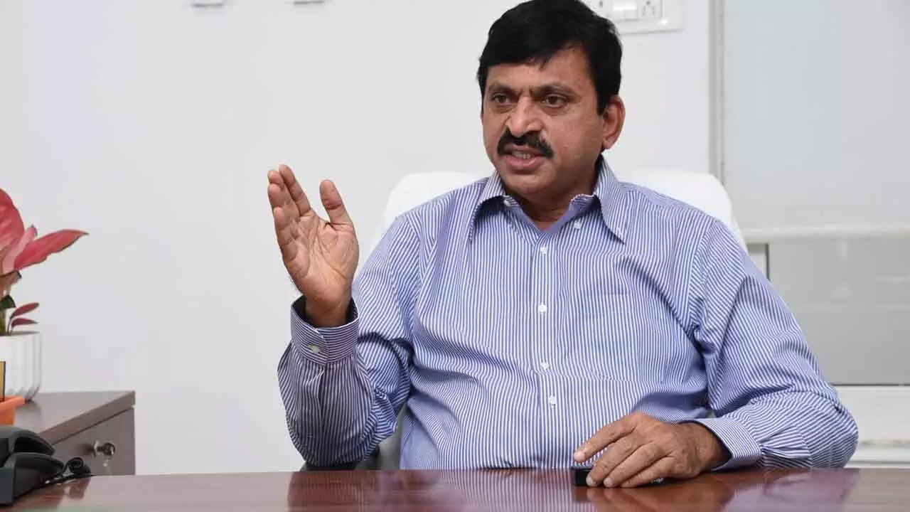 Telangana minister announces housewarming of Indiramma houses soon