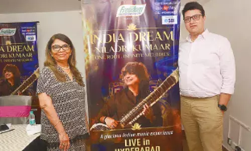 India Dream — With Niladri Kumar live one root, infinite melodies