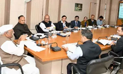 Guv calls for high-level research at Rajasthan Ayurveda University