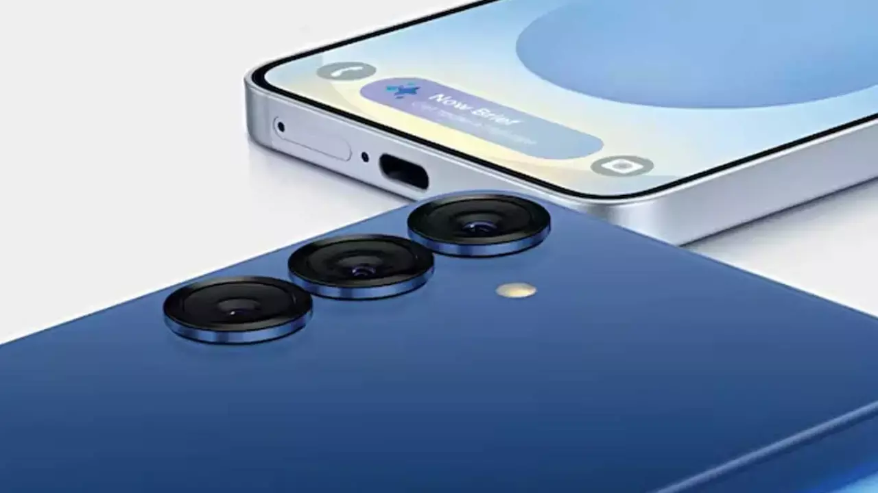 Samsung Galaxy S26 Series Leak Reveals Fold-Inspired Design and One UI 8.5 Upgrades Samsung Galaxy S26 Series Leak Reveals Fold-Inspired Design and One UI 8.5 Upgrades