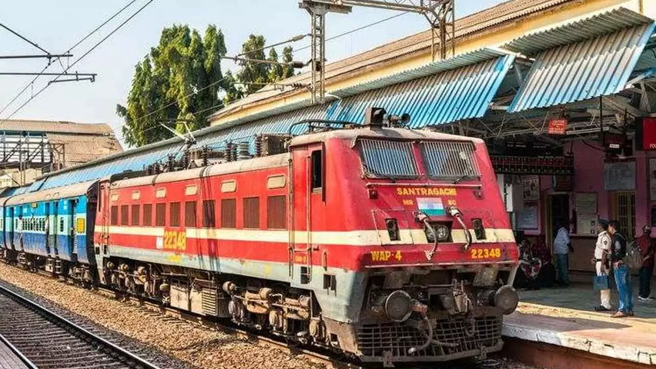 Special weekend train from Charlapalli to Shalimar to ease Dec rush Special weekend train from Charlapalli to Shalimar to ease Dec rush