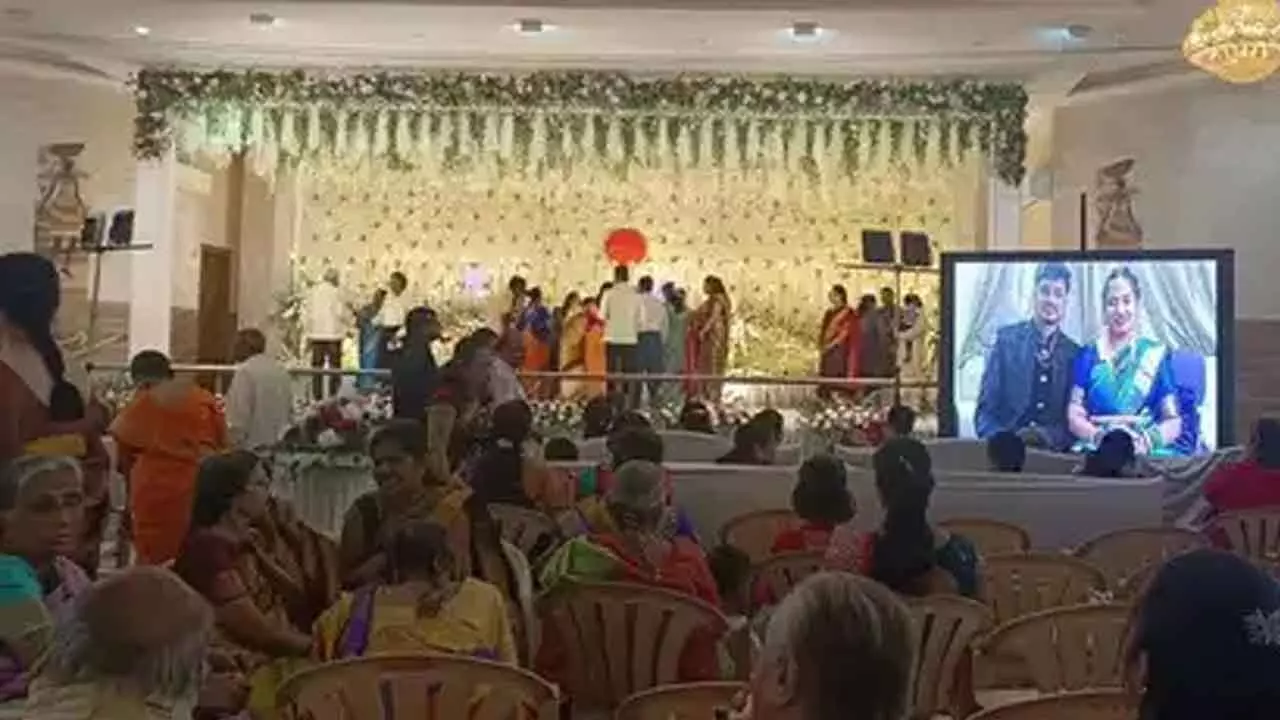 Newlyweds attend their reception online Newlyweds attend their reception online