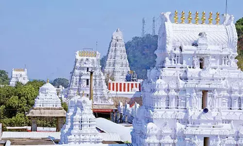 Srikalahasti temple tops statewide devotee satisfaction survey Srikalahasti temple tops statewide devotee satisfaction survey