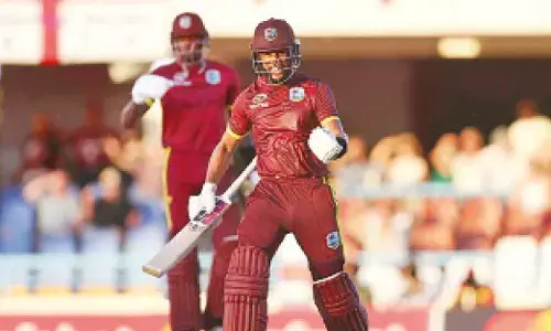 Hope and Greaves delay defeat Hope and Greaves delay defeat