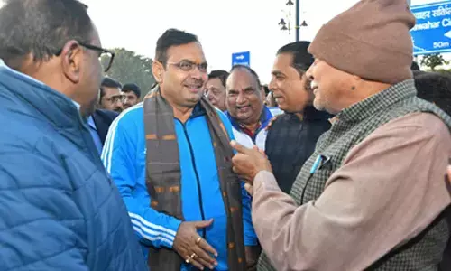 Rajasthan CM surprises morning walkers with unannounced visit to Jaipurs Jawahar Circle