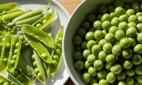 Stop Throwing Away Pea Peels: The Winter Superfood Hiding in Plain Sight