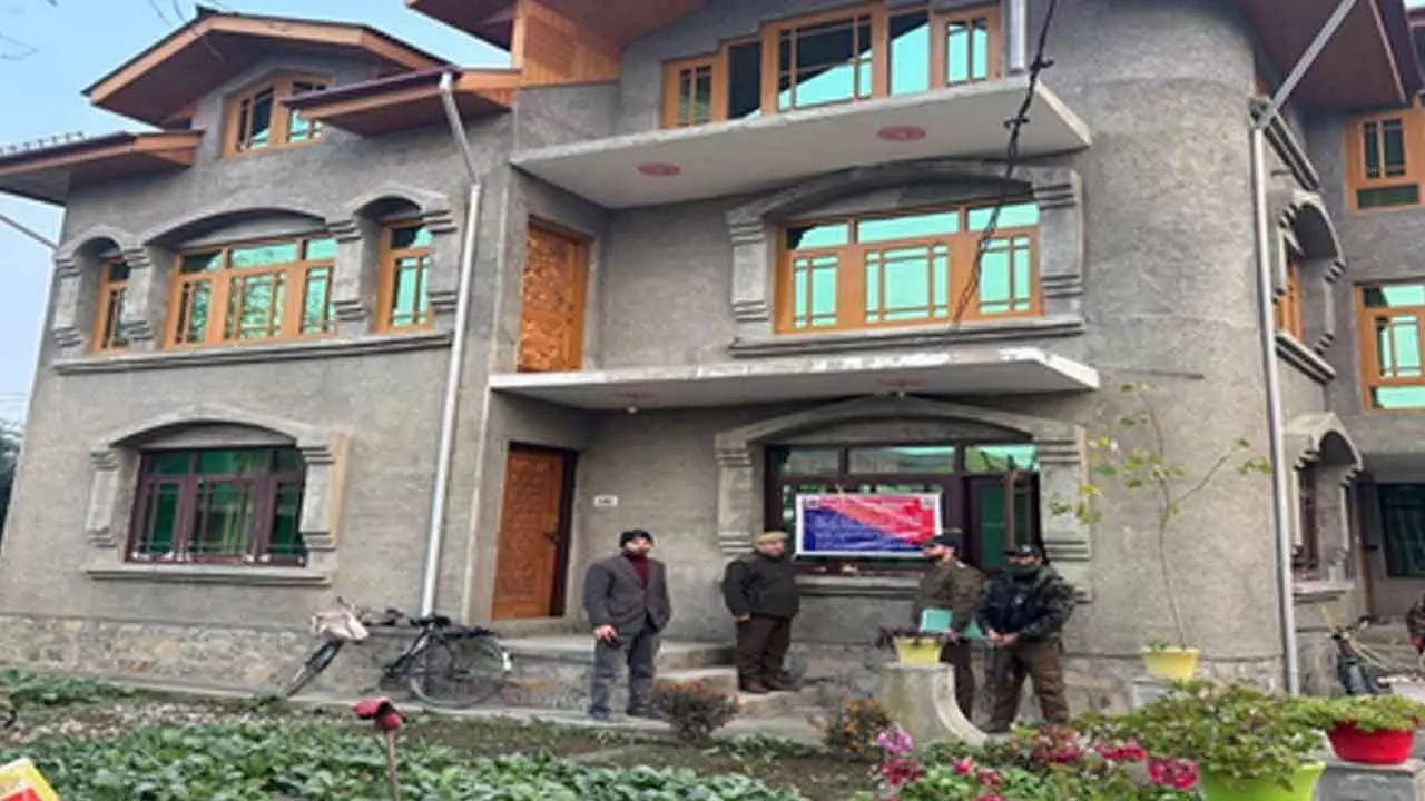 Police in Srinagar attach drug peddlers Rs 1 crore house under NDPS crackdown Police in Srinagar attach drug peddlers Rs 1 crore house under NDPS crackdown