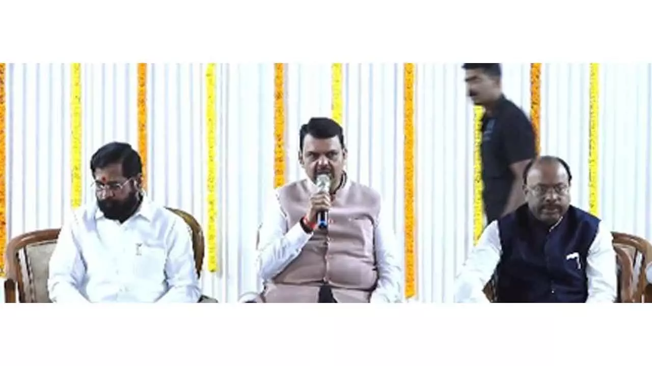 CM Fadnavis dismisses Oppns charge of Maha govt neglecting farmers & state heading to bankruptcy CM Fadnavis dismisses Oppns charge of Maha govt neglecting farmers & state heading to bankruptcy