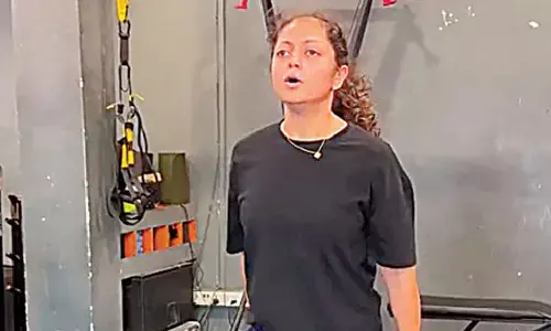 Drashti Dhami is back in action with some intense workout Drashti Dhami is back in action with some intense workout