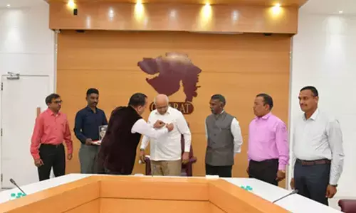 Gujarat CM expresses gratitude to armed forces, makes contribution for their welfare Gujarat CM expresses gratitude to armed forces, makes contribution for their welfare