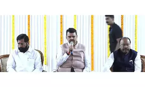 CM Fadnavis dismisses Oppns charge of Maha govt neglecting farmers & state heading to bankruptcy CM Fadnavis dismisses Oppns charge of Maha govt neglecting farmers & state heading to bankruptcy