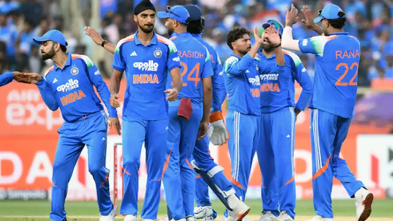 India fined for slow over rate in the second ODI against SA India fined for slow over rate in the second ODI against SA