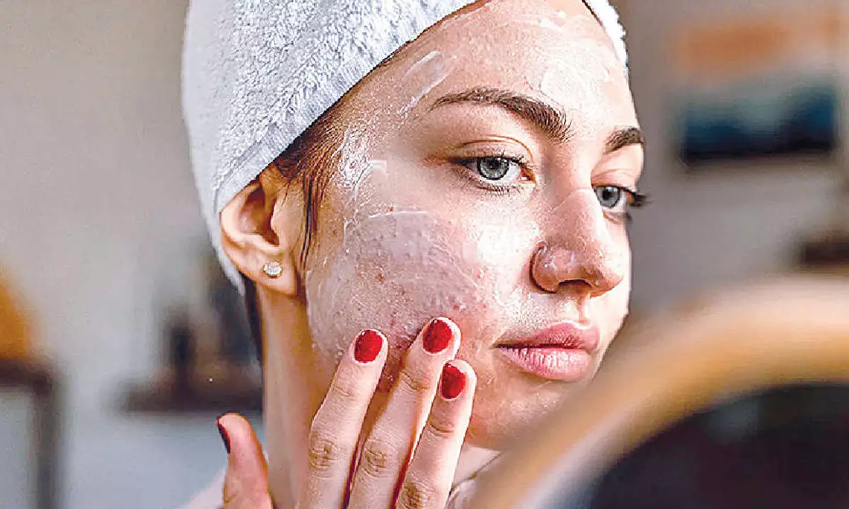 Skin struggles every woman knows: From adult acne to pigmentation & aging Skin struggles every woman knows: From adult acne to pigmentation & aging