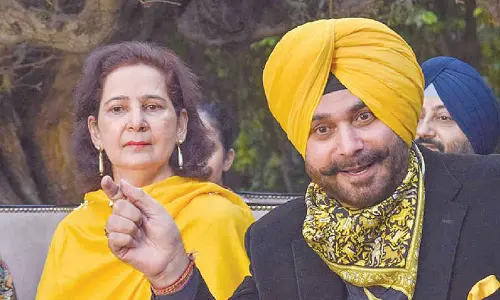 Sidhu will return to active politics if Cong declares him CM face Sidhu will return to active politics if Cong declares him CM face