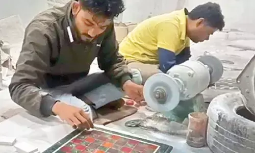 Agra artisans upbeat after PM gifts marble chess set to Putin Agra artisans upbeat after PM gifts marble chess set to Putin