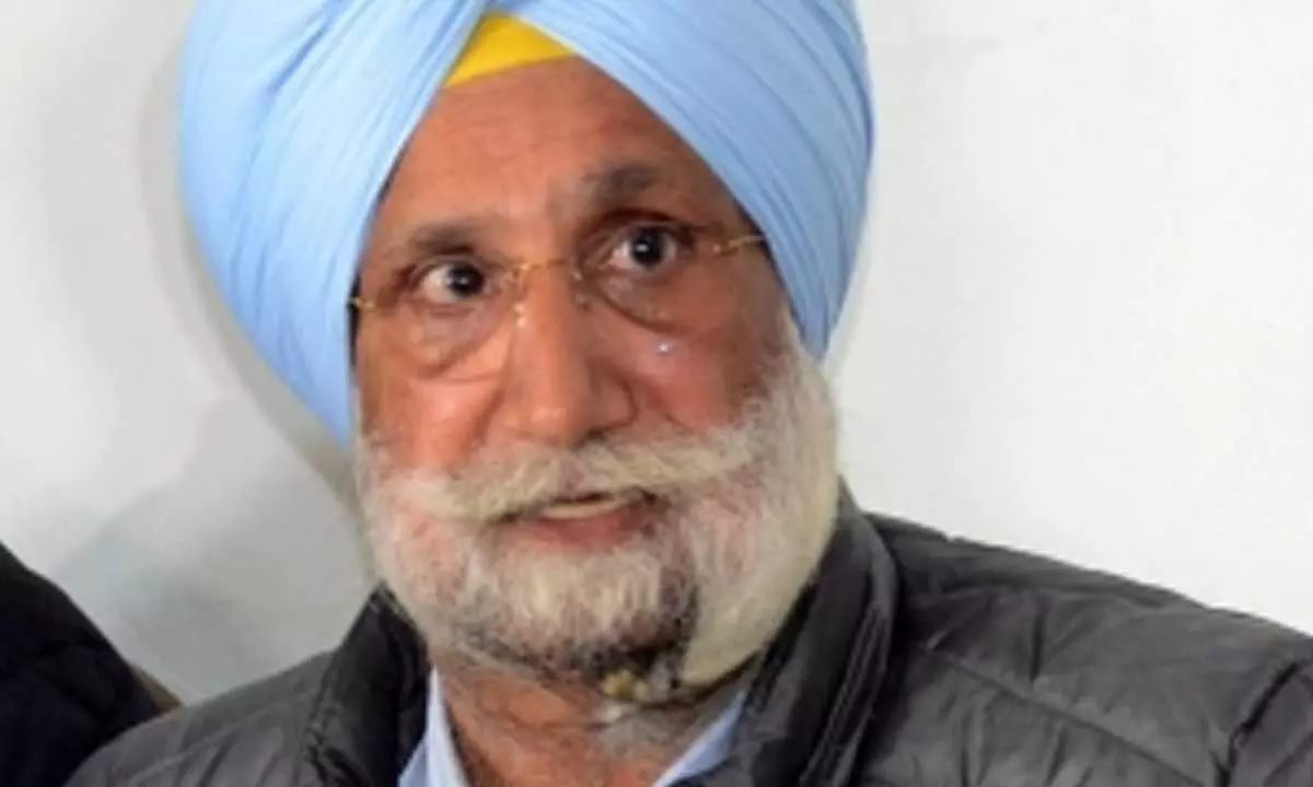 Punjab Congress MP Randhawa serves notice to suspended leader Navjot for defamatory remarks