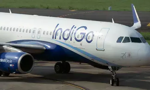 IndiGo cancels 562 flights from six metro airports