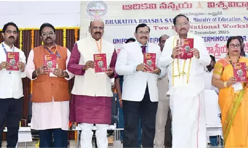 Make it habit to speak in mother tonaue: Venkaiah Naidu Make it habit to speak in mother tonaue: Venkaiah Naidu