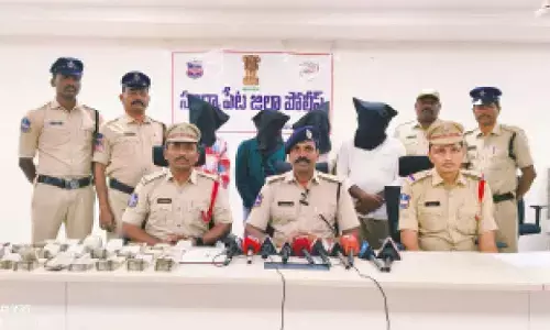 Fake gold racket busted, four arrested Fake gold racket busted, four arrested