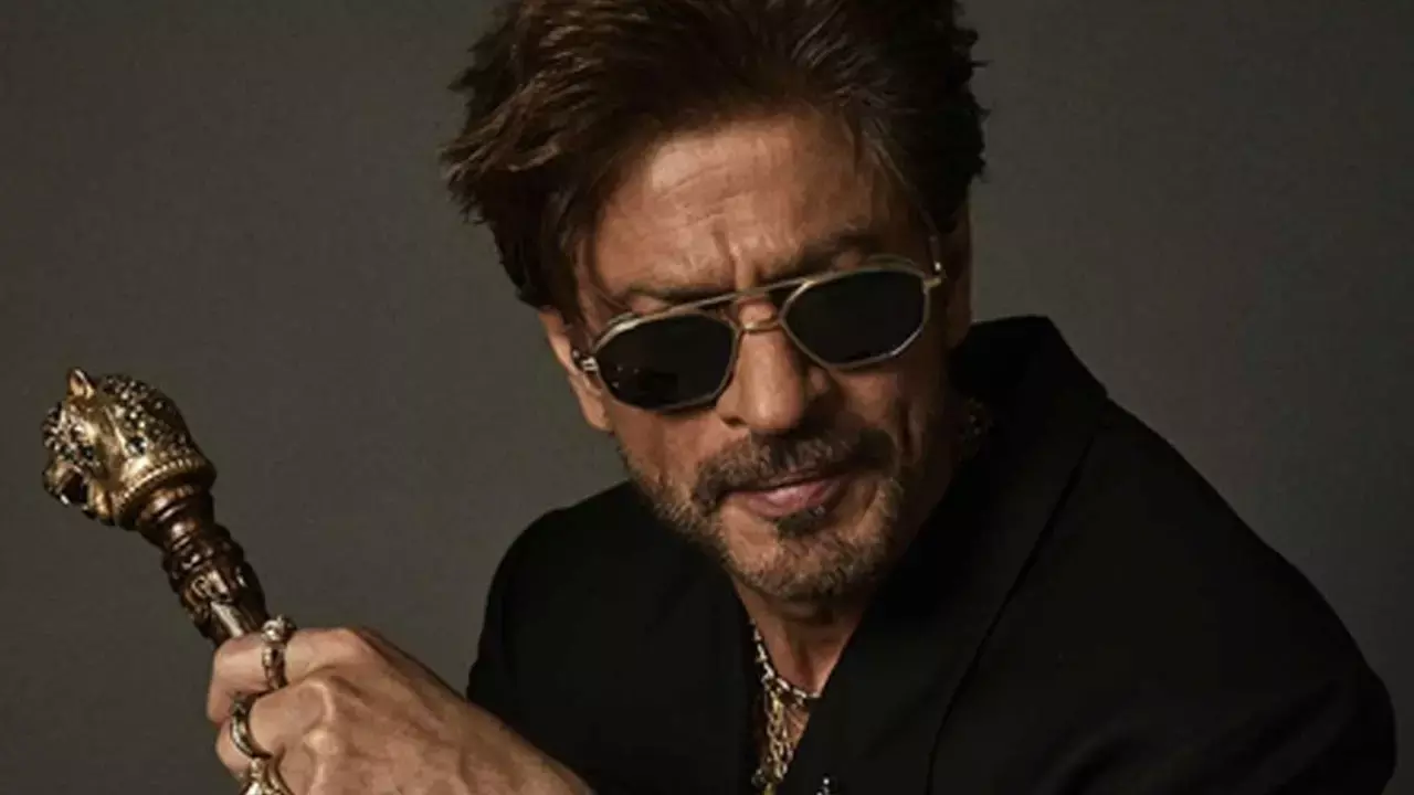 Shah Rukh Khan calls Ishaan Khatter, Janhavi Kapoor, Vishal Jethwas Homebound as gentle, honest & soulful Shah Rukh Khan calls Ishaan Khatter, Janhavi Kapoor, Vishal Jethwas Homebound as gentle, honest & soulful