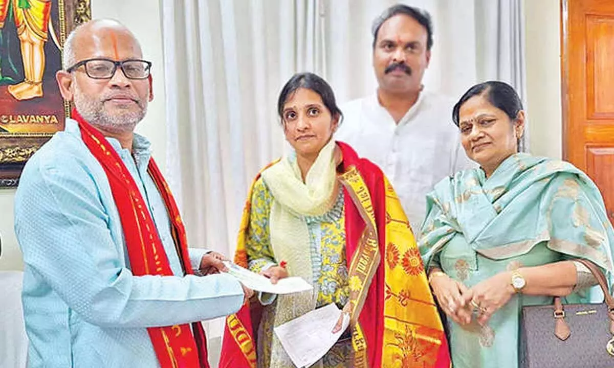 TTD receives Rs 1 crore donation TTD receives Rs 1 crore donation