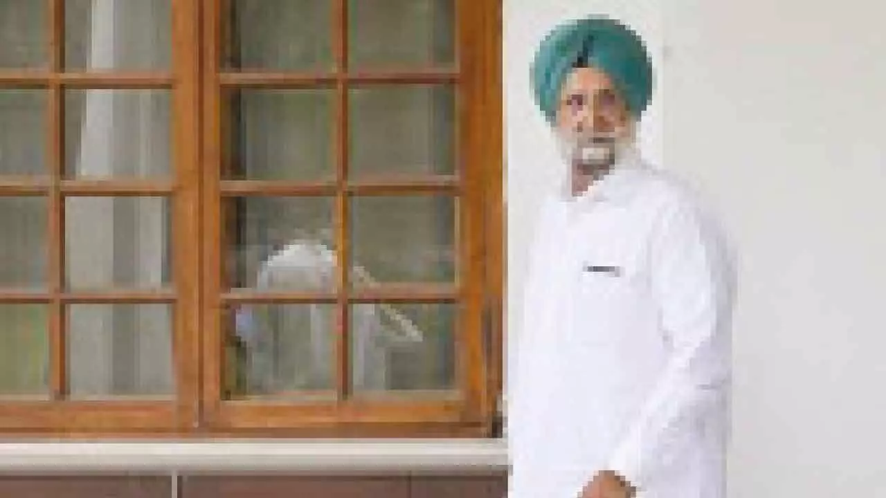 Cong MP Randhawa slaps legal notice on Navjot Kaur Cong MP Randhawa slaps legal notice on Navjot Kaur