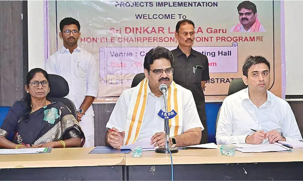 Chittoor must lead in Swarna Andhra goals: Dinakar Chittoor must lead in Swarna Andhra goals: Dinakar