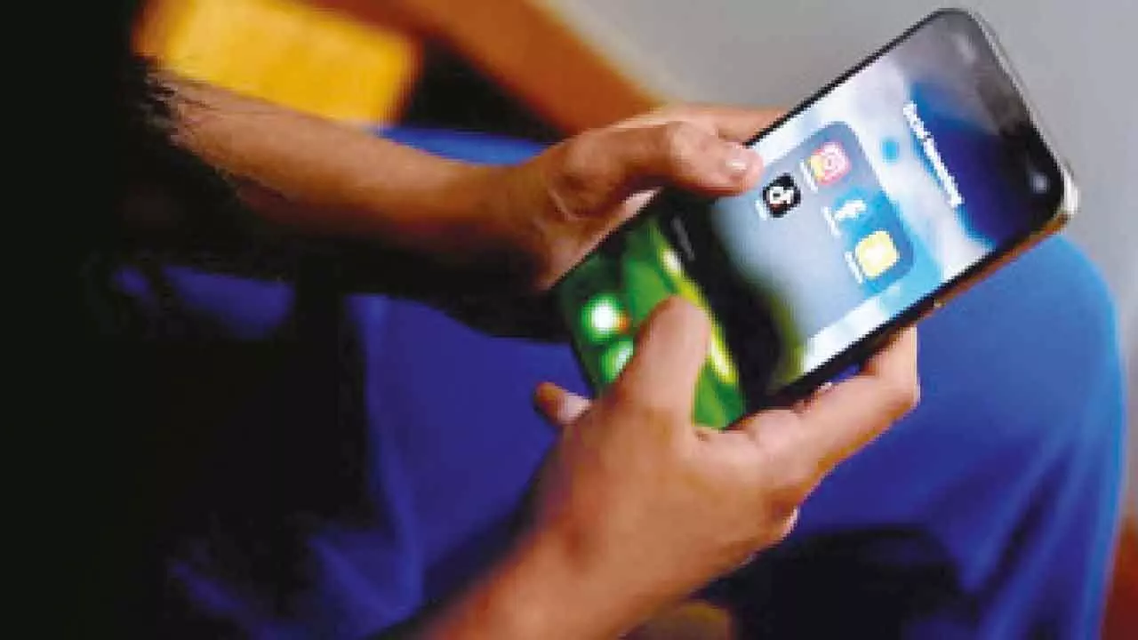 Social media ban on children under 16 starts in Australia Social media ban on children under 16 starts in Australia